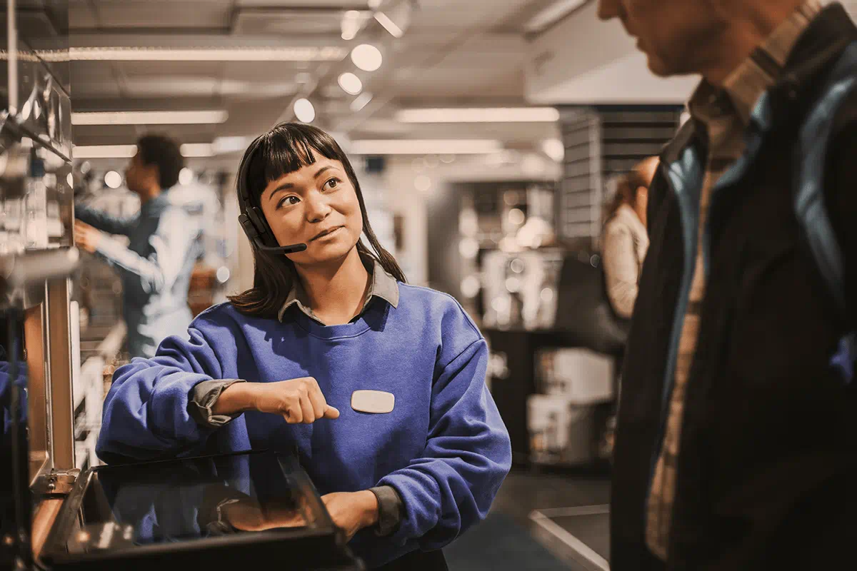 Frontline worker wearing Jabra Perform 75