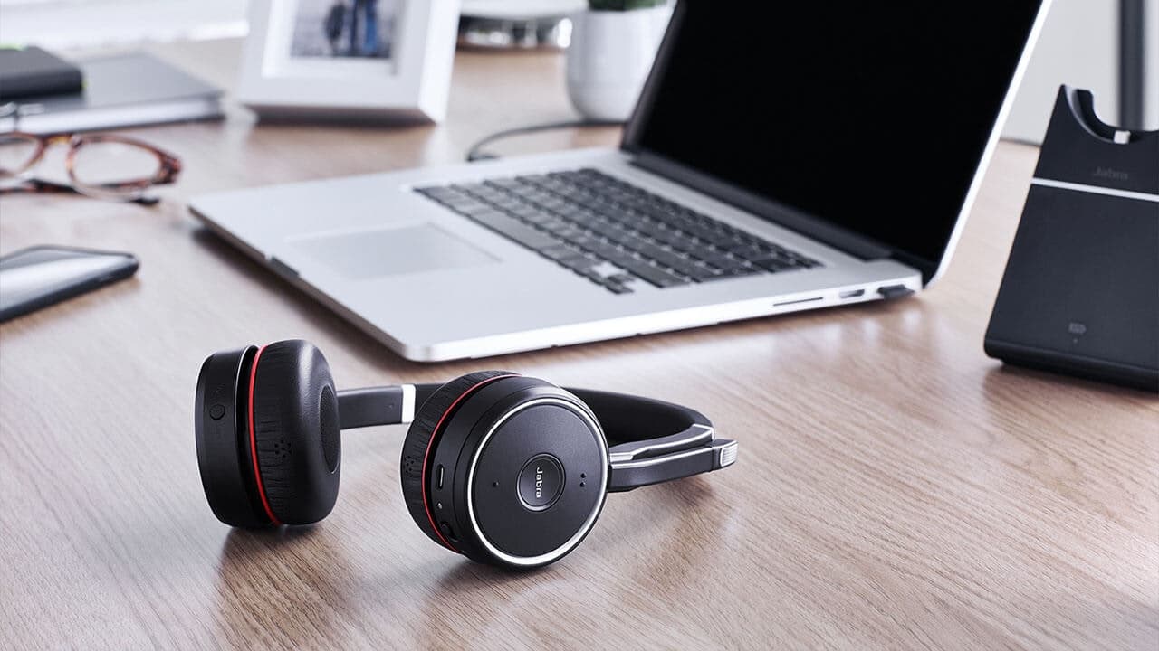 Jabra Evolve 75 SE Lifestyle Image