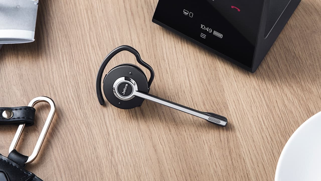 Jabra Engage 65 SE Lifestyle Image